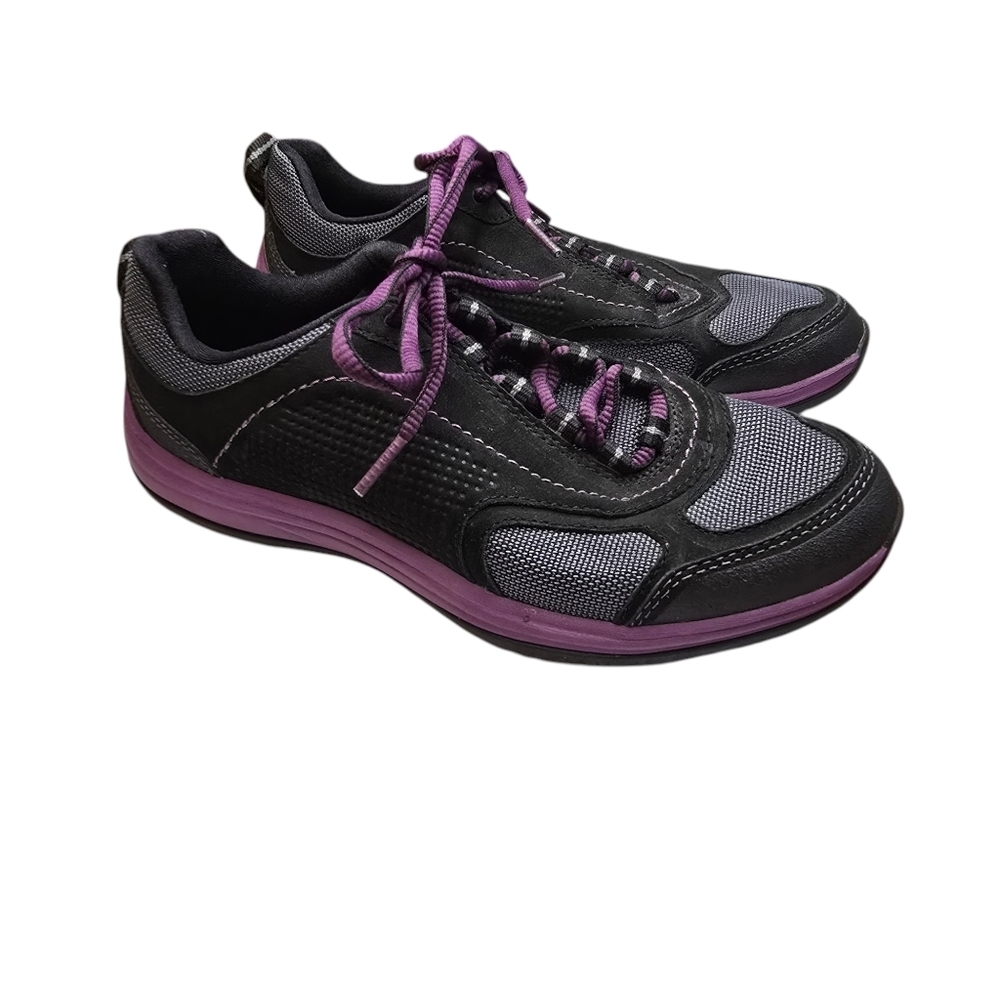 Clarks Black Purple Leather Upper Sneakers 6.5M
